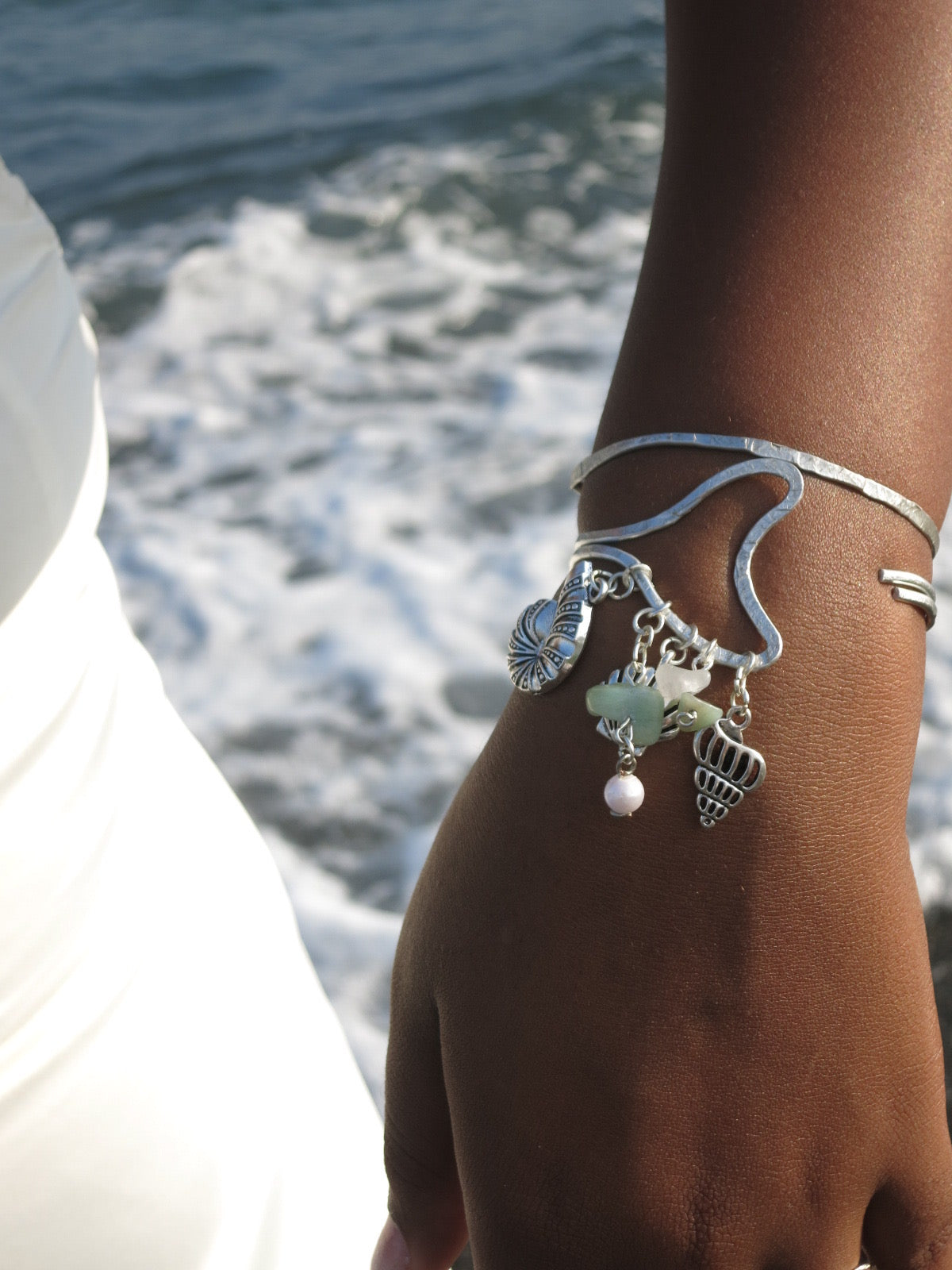 Mako Bracelet Cuff